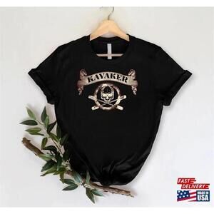 Kayaker Skull Crossbones T Classic Unisex